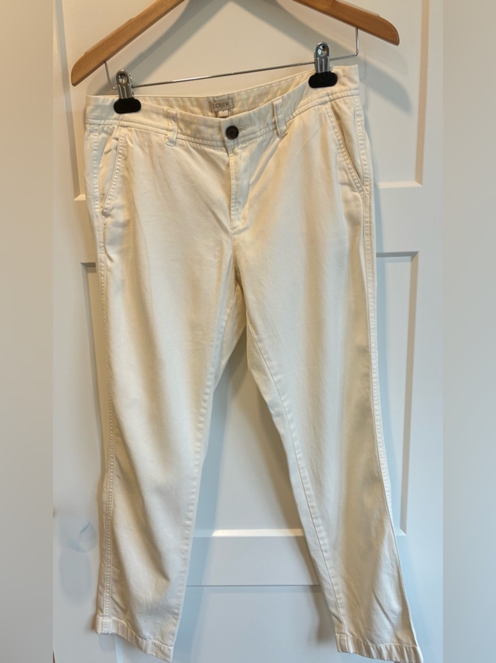 J.Crew Rolled Girlfriend Denim Cropped Cream Jeans Women 2  Preppy Coastal